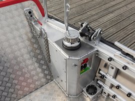 25YM-Faster-81CAT-WT6-aws-011